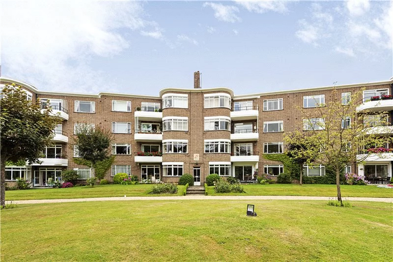 roehampton_lane