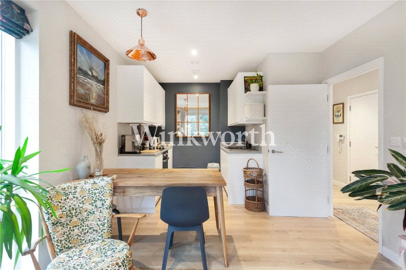Apple Tree Road, London, N17