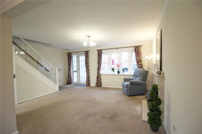 Beech Close, Market Deeping, Peterborough, Lincolnshire, PE6