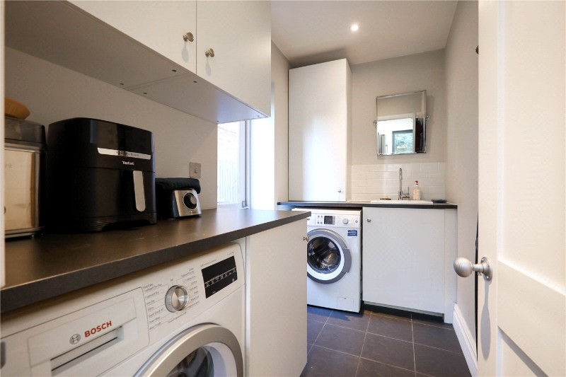 Twyford Avenue, London, W3