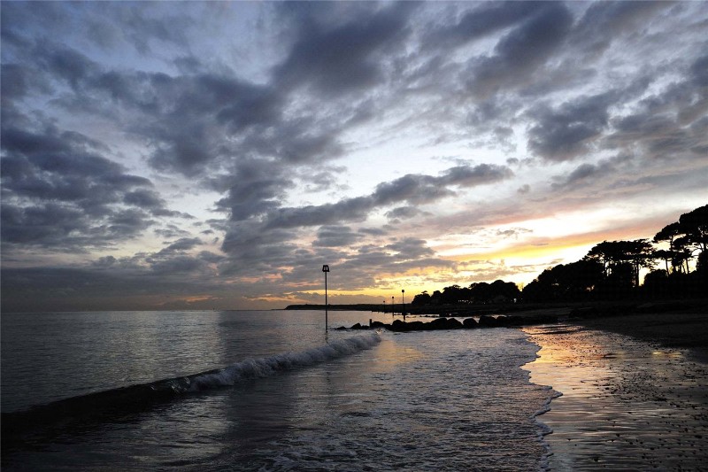 East Cliff Way, Friars Cliff, Christchurch, Dorset, BH23