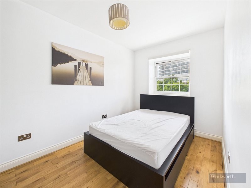 Barnsbury Lane, Surbiton, KT5