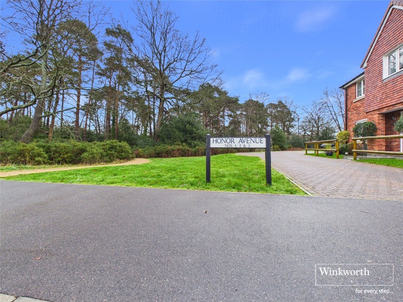 Honor Avenue, Burghfield Common, Reading, Berkshire, RG7