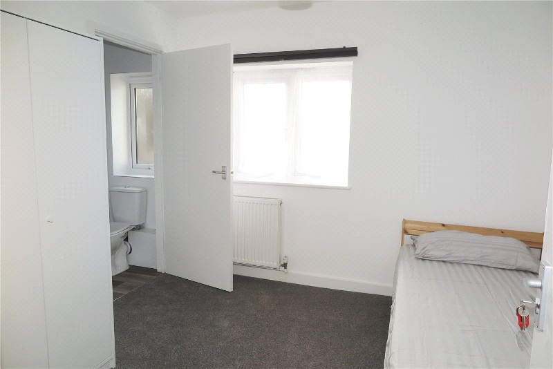 West Street, Farnham, GU9