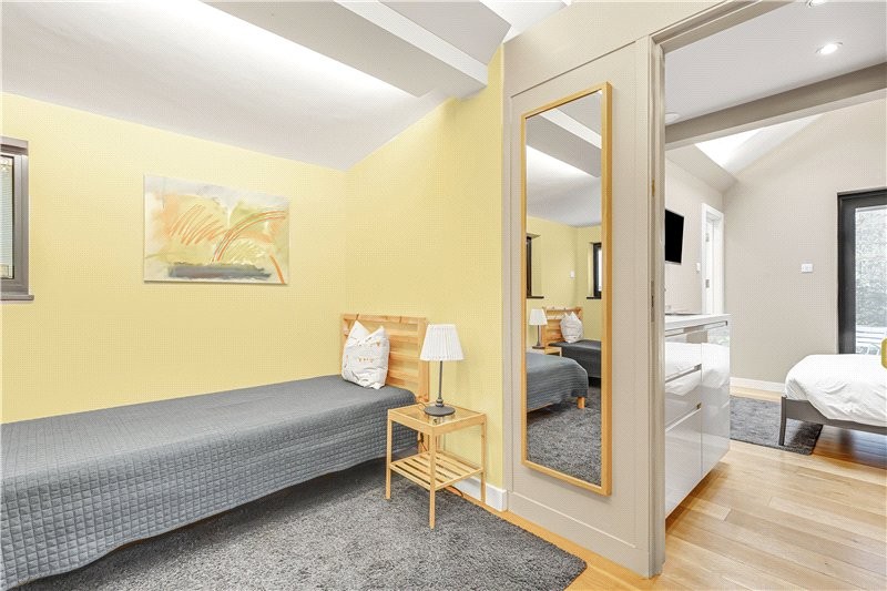 Parke Road, Barnes, London, SW13