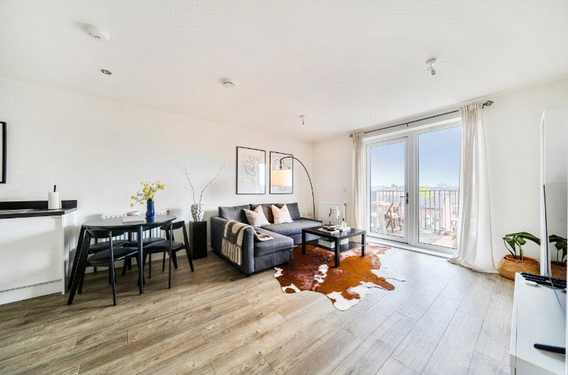 Apple Yard, London, SE20