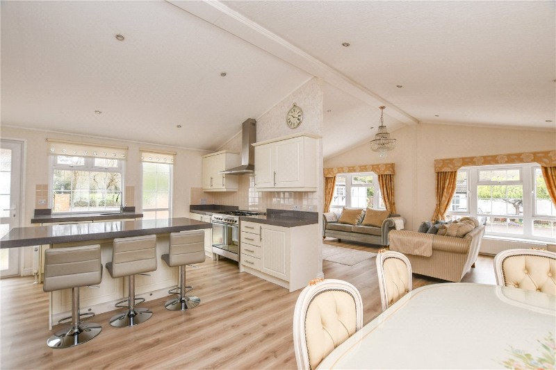 Pinewood Park, Wokingham, Berkshire, RG40