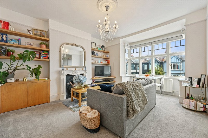 Wormholt Road, London, W12