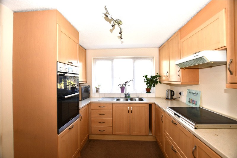 Reeves Way, Wokingham, Berkshire, RG41