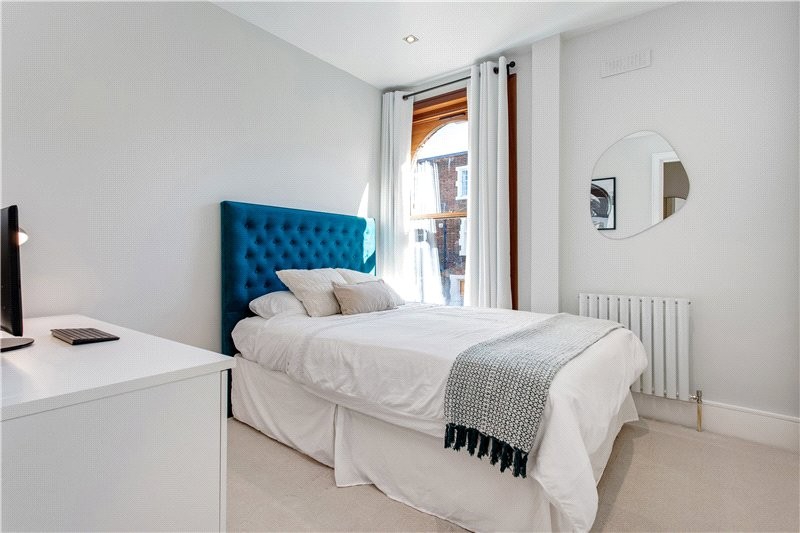 Renfrew Road, London, SE11