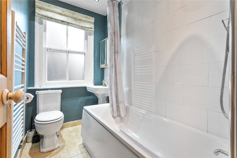 Salford Road, London, SW2