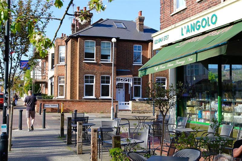 College Road, London, NW10