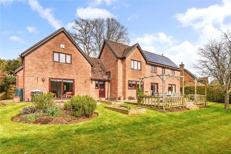 Parsonage Close, Petersfield, Hampshire, GU32