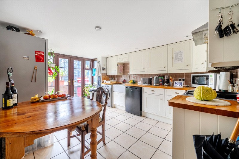 Tilford Road, Tilford, Farnham, Surrey, GU10