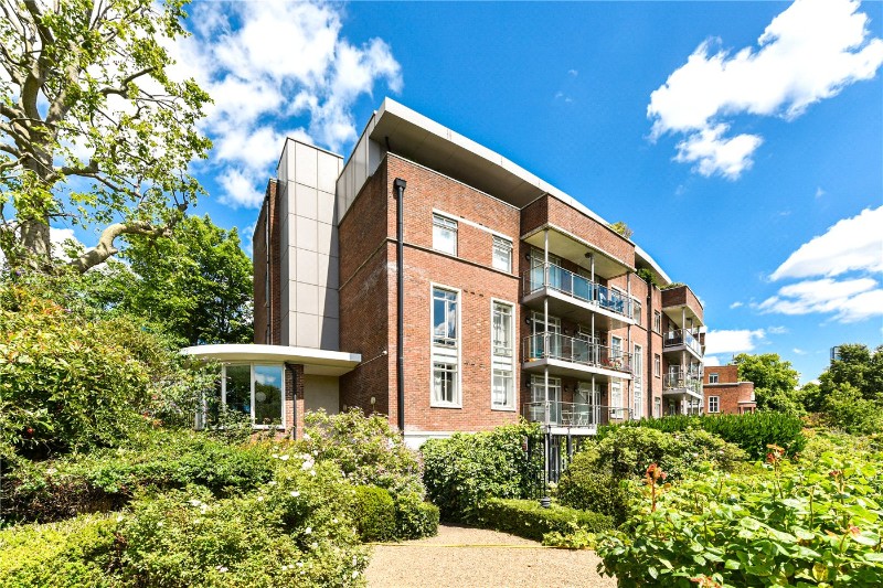 Myddelton Passage, London, EC1R