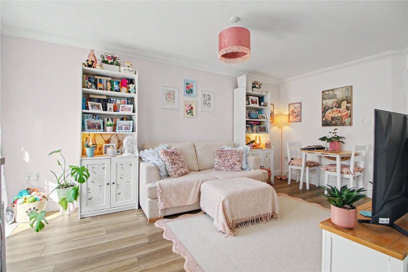 Wood End Close, Hales, Norwich, Norfolk, NR14