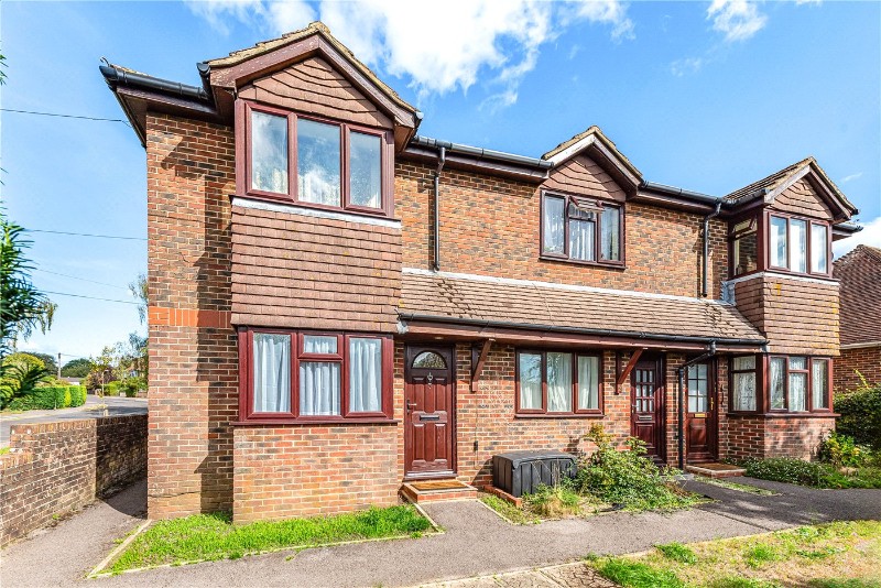 Station Road, Petersfield, Hampshire, GU32