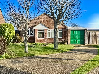 Grebe Close, Milford on Sea, Lymington, Hampshire, SO41