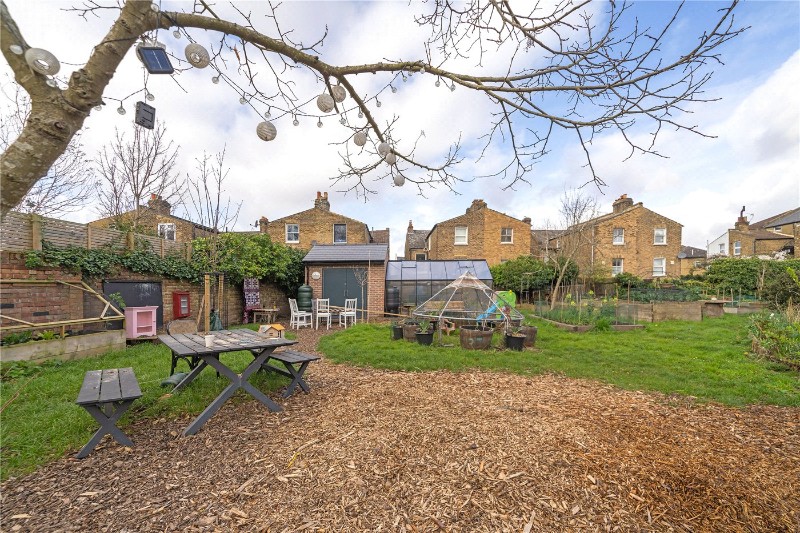 Linden Grove, Peckham Rye, London, SE15