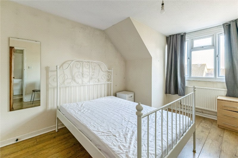 Wolftencroft Close, London, SW11