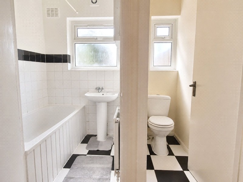 Amberley House, Warwick Road, New Barnet, EN5