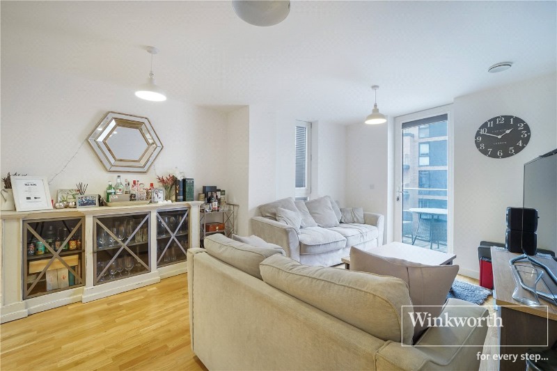 Baltic Avenue, Brentford, TW8
