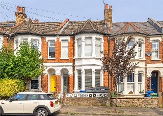 Tarbert Road, East Dulwich, London, SE22