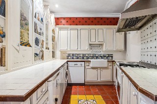 Lancaster Mews, Bayswater, W2