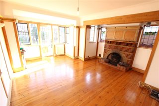 Medway Crescent, Leigh-on-Sea, Essex, SS9