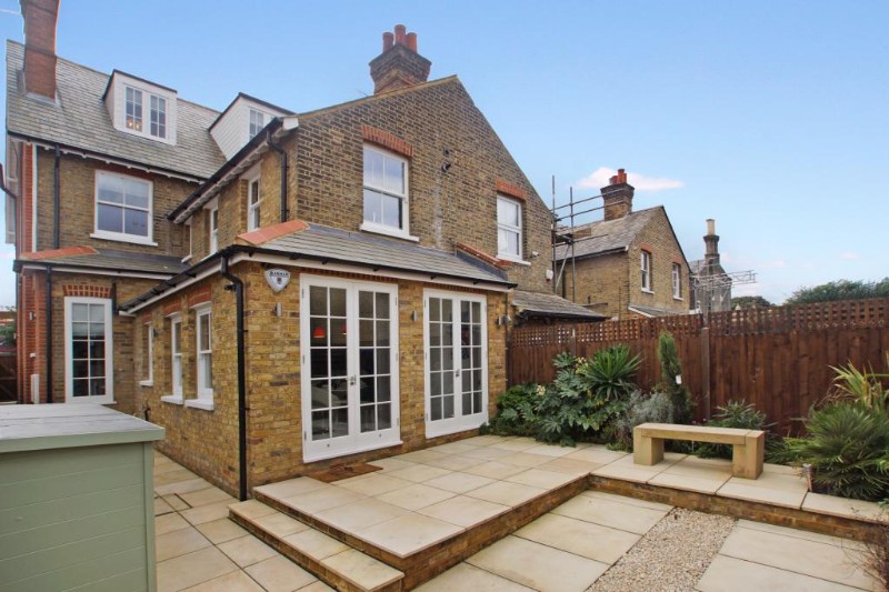 Sheen Road, Richmond, TW9