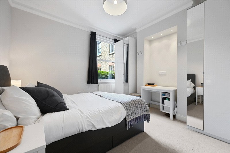 Collingbourne Road, London, W12