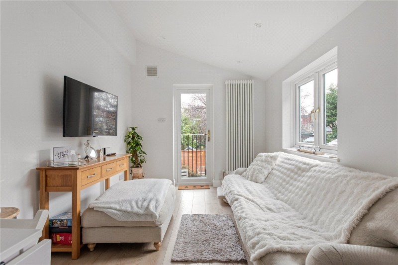 Charlmont Road, London, SW17