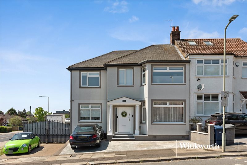 Bedford Avenue, Barnet, EN5