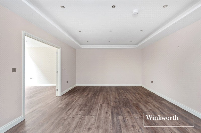 Barnet Road, Arkley, EN5