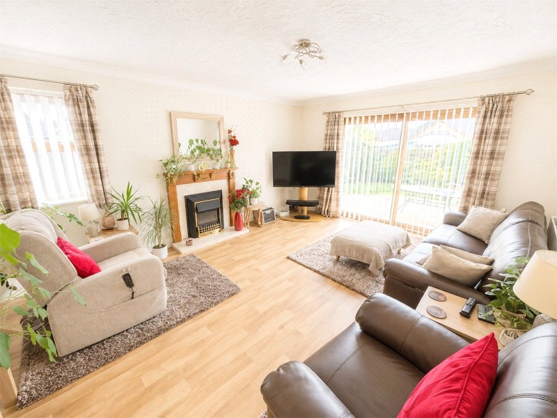 Mandalay Drive, Bourne, Lincolnshire, PE10