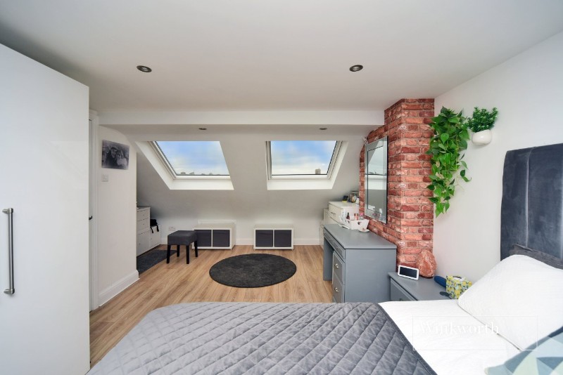 Elmstead Gardens, Worcester Park, Surrey, KT4