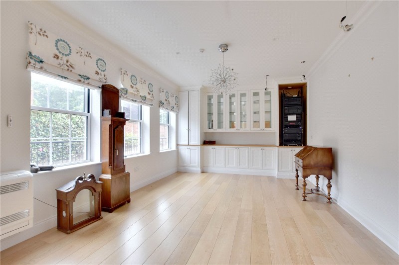 Kemnal Road, Chislehurst, Kent, BR7