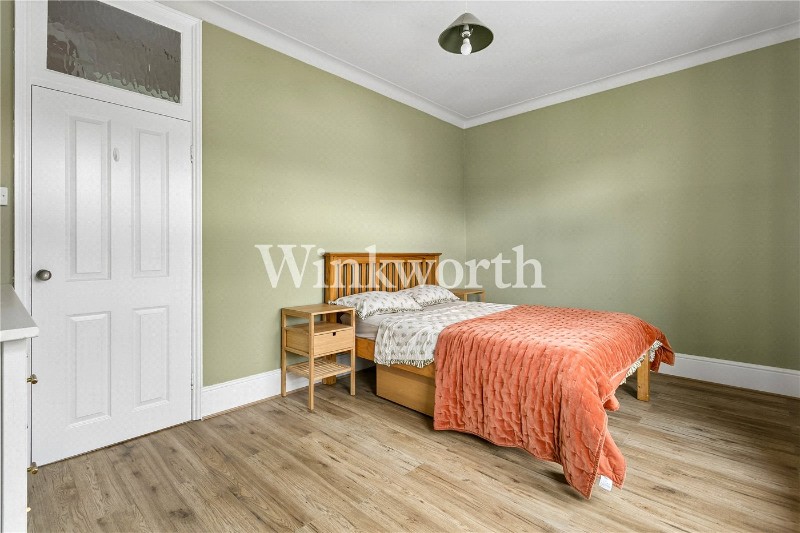 Russell Avenue, London, United Kingdom, N22