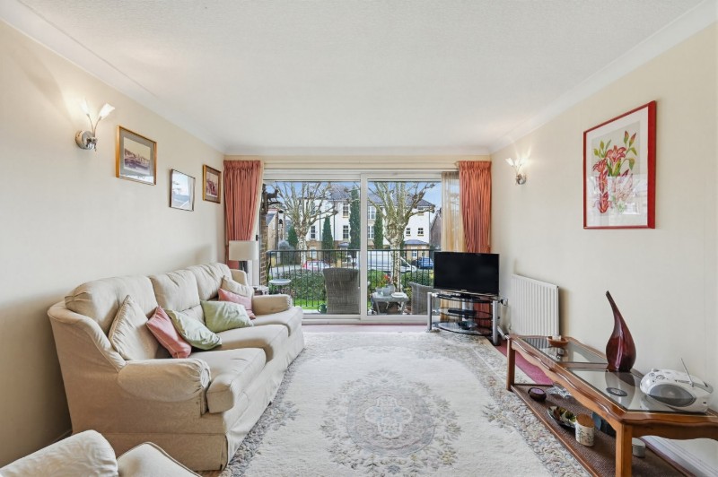 Overbury Avenue, Beckenham, BR3