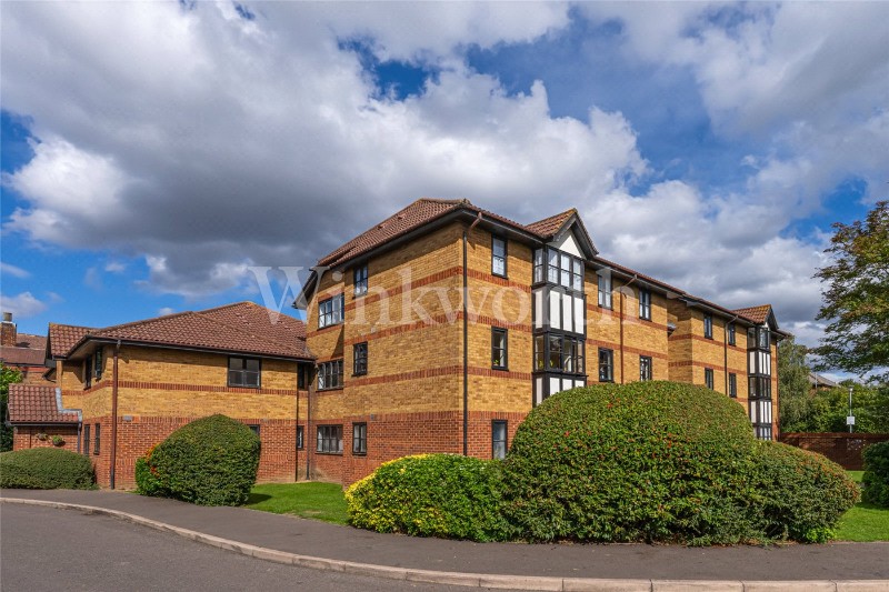 Woodvale Way, London, NW11
