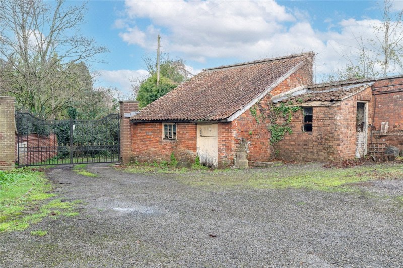 Dorchester Road, Sturminster Marshall, Wimborne, Dorset, BH21