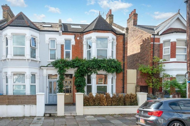 Buchanan Gardens, London, NW10