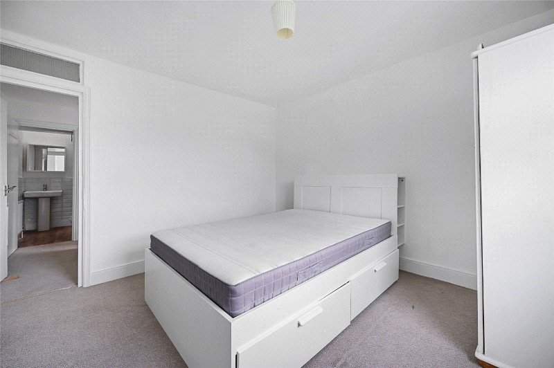 Ormiston Grove, London, W12