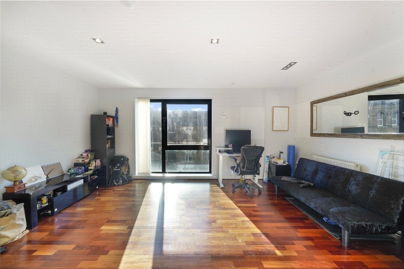 Uxbridge Road, London, W13