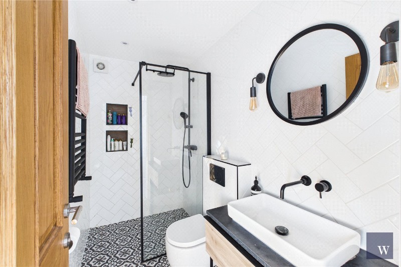 Besley Street, London, SW16