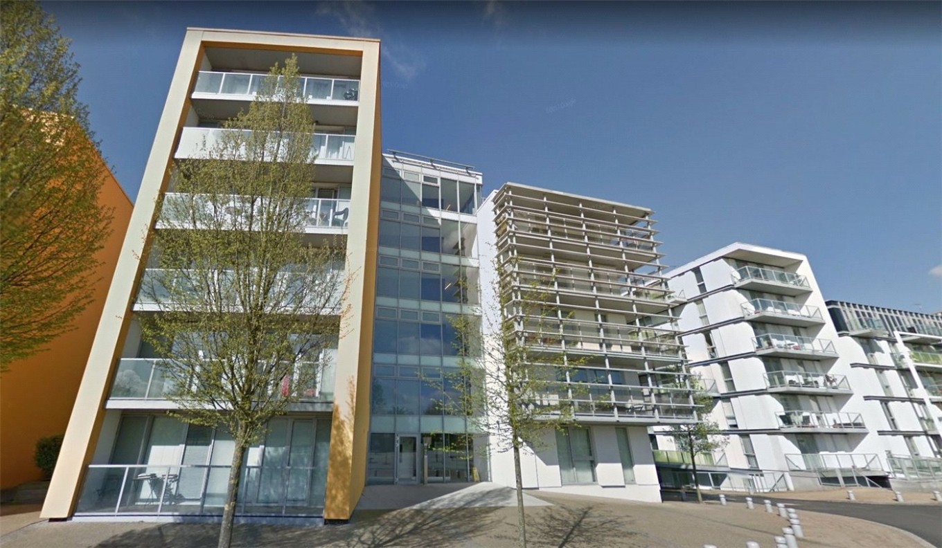 1 bedroom property to rent in Amazon Apartments, New River Avenue