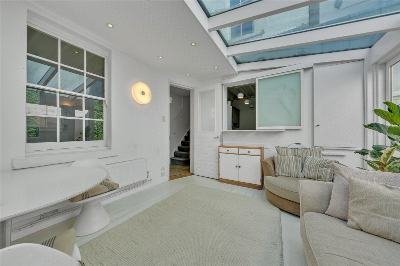 Kiels Cottages, Back Lane, London, NW3