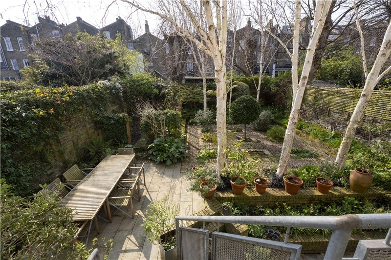 Stockwell Park Crescent, London, SW9