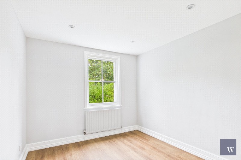 Sandmere Road, London, SW4