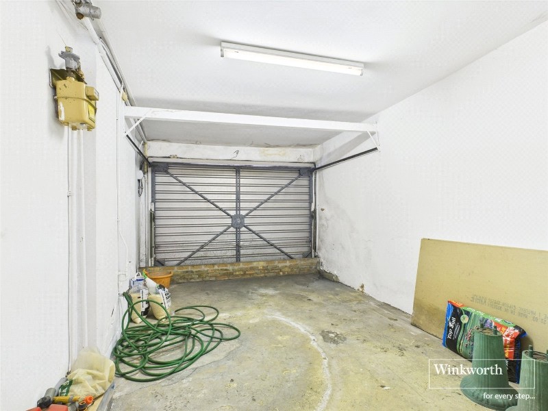 Salmon Street, Kingsbury, London, NW9